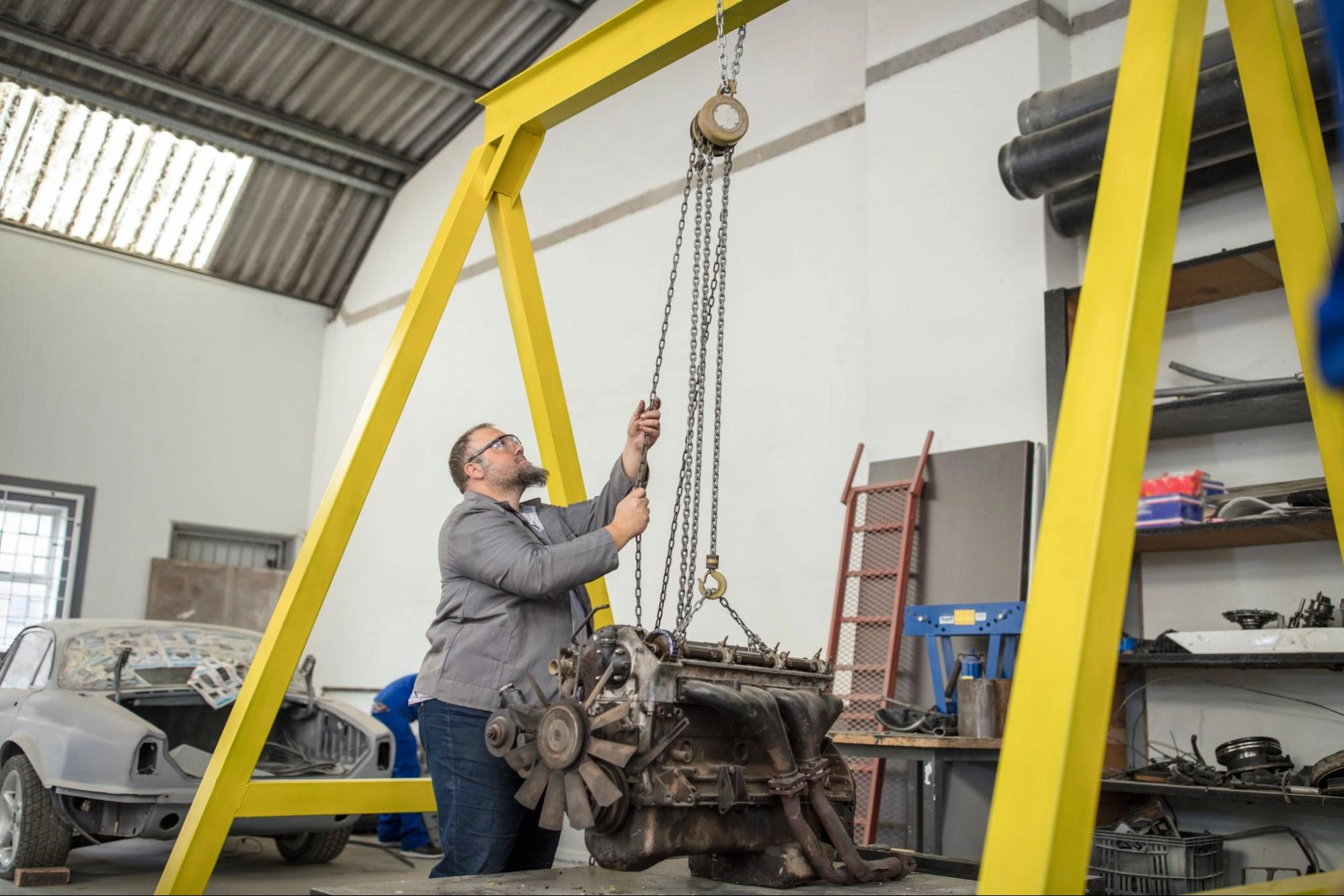 engine crane